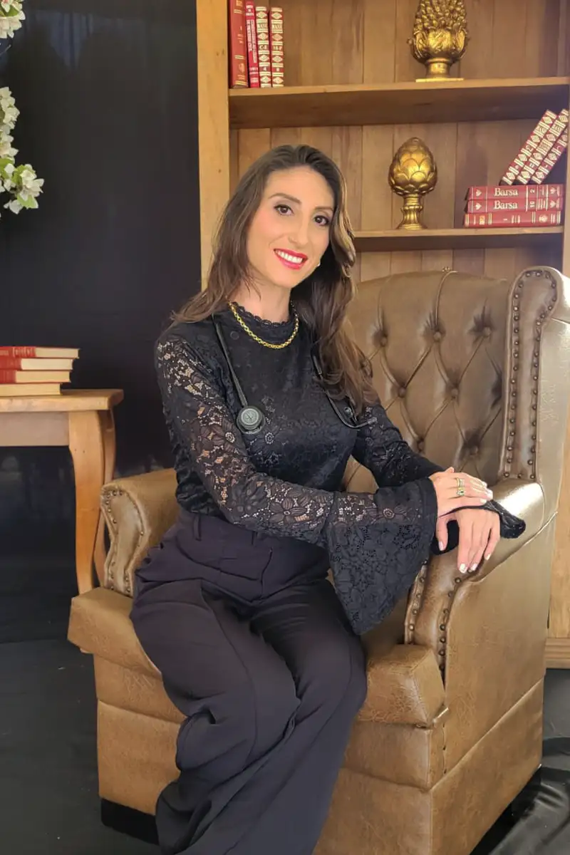 Dra. Ana Laura dos Santos Taveira